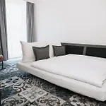 ألبينغلوهين سمارت فندق مبيت وإفطار