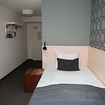 ألبينغلوهين سمارت 3*