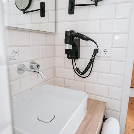 Alpengluehen Smart Bed & Breakfast Olching