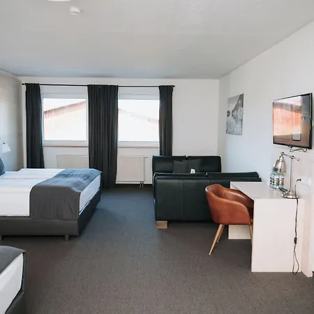 Bed and Breakfast Alpengluehen Smart 3*
