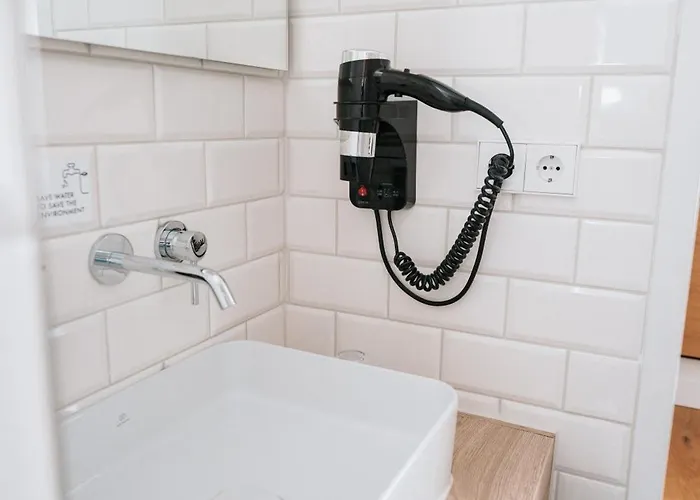 Alpengluehen Smart Bed & Breakfast Olching