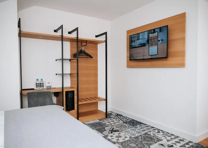 Alpengluehen Smart Bed & Breakfast 3*